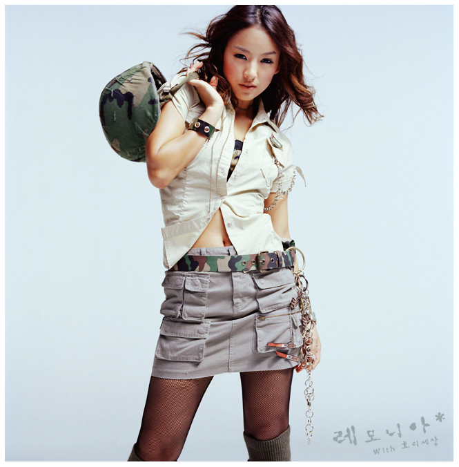 http://www.hyoleeworld.com/bbs/data/community_photo/bbfrjeansm1.jpg