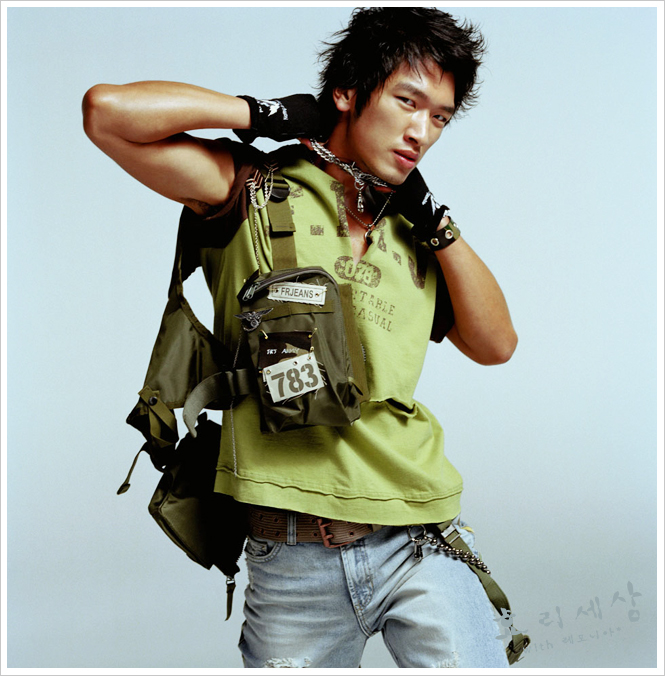 http://www.hyoleeworld.com/bbs/data/community_photo/bbfrjeansm2.jpg