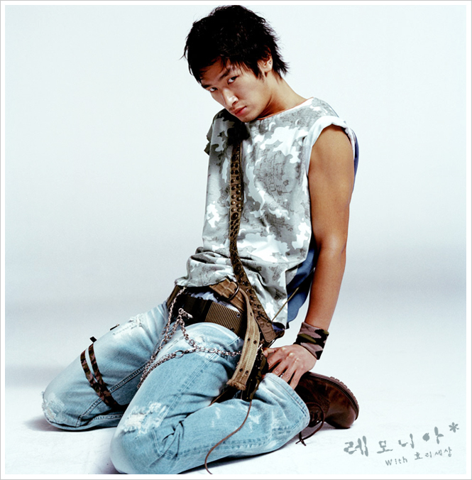 http://www.hyoleeworld.com/bbs/data/community_photo/bbfrjeansm3.jpg